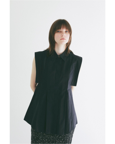 【新品】CLANE クラネ / BACK PLEATS SHIRT CLANE（クラネ） ブラウス シャツ 「CLANE/クラネ」BACK DESIGN FLOWER