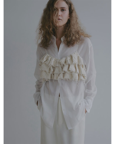 etre tokyo バックテールロングシャツ ETRE TOKYO(エトレトウキョウ)の「バックテールシアーロングシャツ