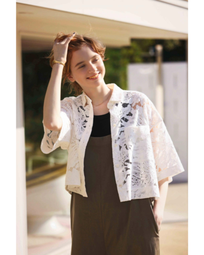 トップス SACRA LEAF RASCHEL LACE CROPPED SHIRT SACRA（サクラ）126113071 LEAF RASCHEL LACE CROPPED SHIRTの通販