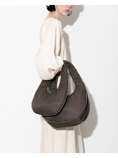 beautiful people (ビューティフルピープル) 1525611964 mobius bag in 