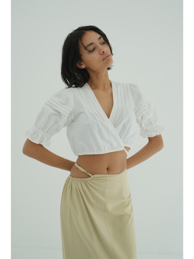 【完売品】CLANE PINTUCK CROPPED BLOUSE ホワイト CLANE PINTUCK CROPPED BLOUSE | FLICKA ASHIYA