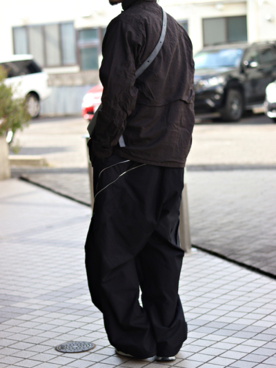 『ISSUETHINGS』イシューシングス（3）ロンT ISSUETHINGS(イシューシングス) ロングスリーブTシャツ ブラック