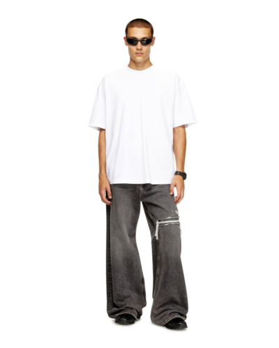 DIESEL (ディーゼル) A113020HGAM141T-Shirt With Maxi Oval D