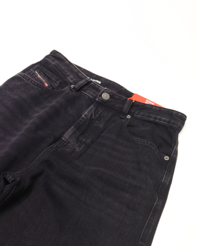 DIESEL (ディーゼル) A13495 Relaxed Jeans の通販 - BOOMERANG