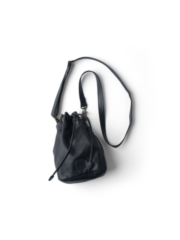 CCU ♥ LEATHER SHEEP SKIN BAG 巾着バッグ CCU ♥ LEATHER SHEEP SKIN BAG 巾着バッグ - メルカリ