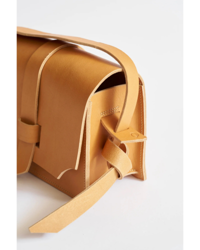 バッグ ARCHI Leather Body Bag ARCHI / LEATHER BODY BAG-ARCHIの通販EQUAL