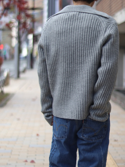 MORE SALE】NVRFRGT(ネバーフォーゲット)NF232K02 COLLARED V MORE SALE】NVRFRGT(ネバーフォーゲット)NF232K02 COLLARED V