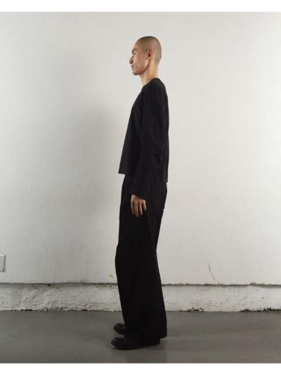 NVRFRGT（ネバーフォーゲット）NF242P04A 3D TWISTED WIDE LEG JEANSの