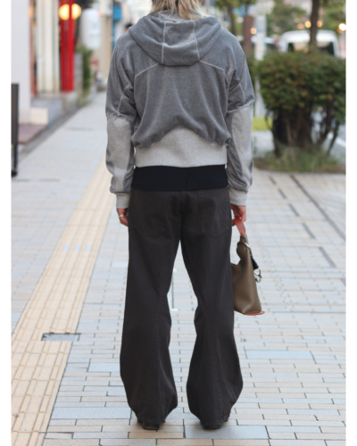 NVRFRGT（ネバーフォーゲット）NF252P10B 3D TWISTED WIDE LEG JEANSの