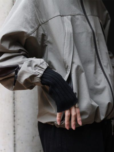 新品未使用 refomedリフォメッドアームウォーマーGUNTE 手袋 refomed(リフォメッド）REAC-002 ”GUNTE” ARM WARMER[MORE SALE