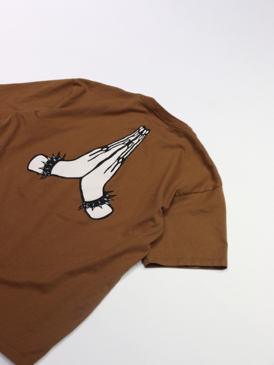【関税込み】UNDERCOVER ブラウン UC1E3804 Tシャツ UNDERCOVER(アンダーカバー)UC1E3804 TEE reincaration の通販