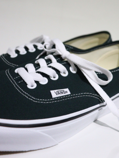 VANS（バンズ）VN000D7YPRM Authenticの通販 - BOOMERANG