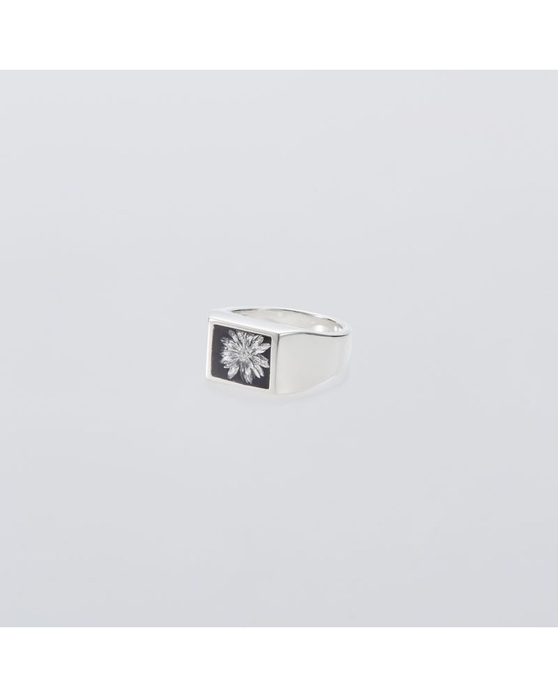 XOLO（ショロ）XOR126 Signet with Black Flower Ringの通販 - BOOMERANG