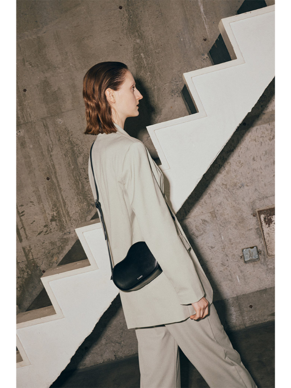 YAHKI (ヤーキ）YH-633 CROSS BODY BAGの通販 - BOOMERANG